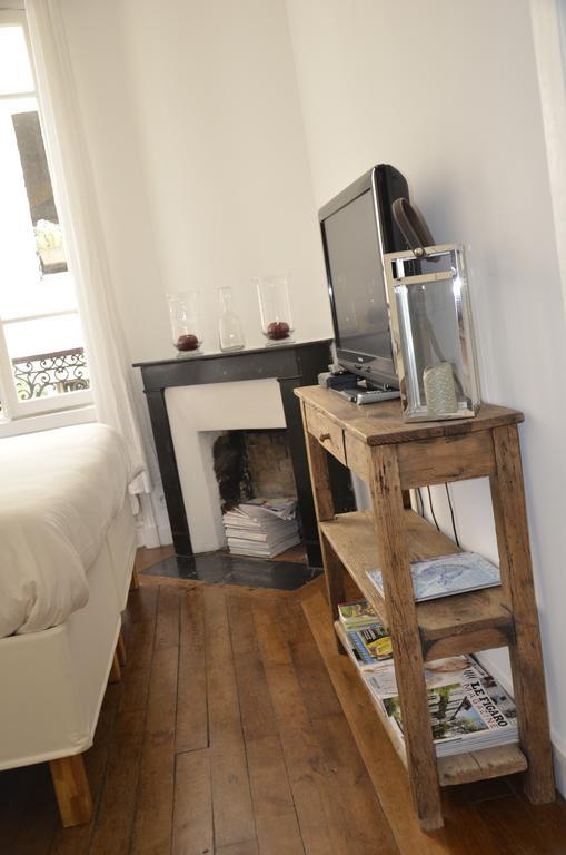 La Cour Du 5Eme - Chambre D'Hotes Paris Værelse billede
